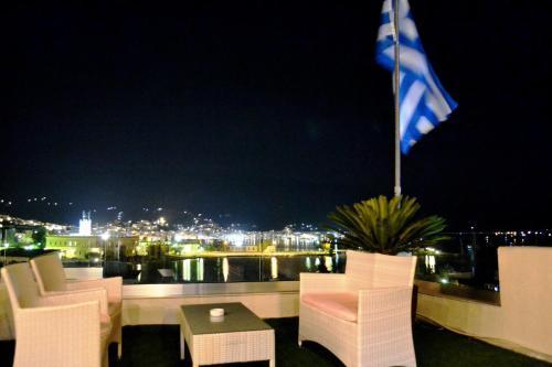 Saga Hotel Poros Town Exterior foto